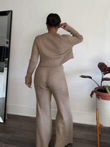 Tyla Gomez 復古風格啡色凹紋針織開衫＆針織長褲 - 摩卡棕 - 查看 2