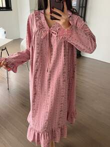 DAZY Floral bedruckter Rüschen-Saum locker sitzender Damen Nachthemd, Winter