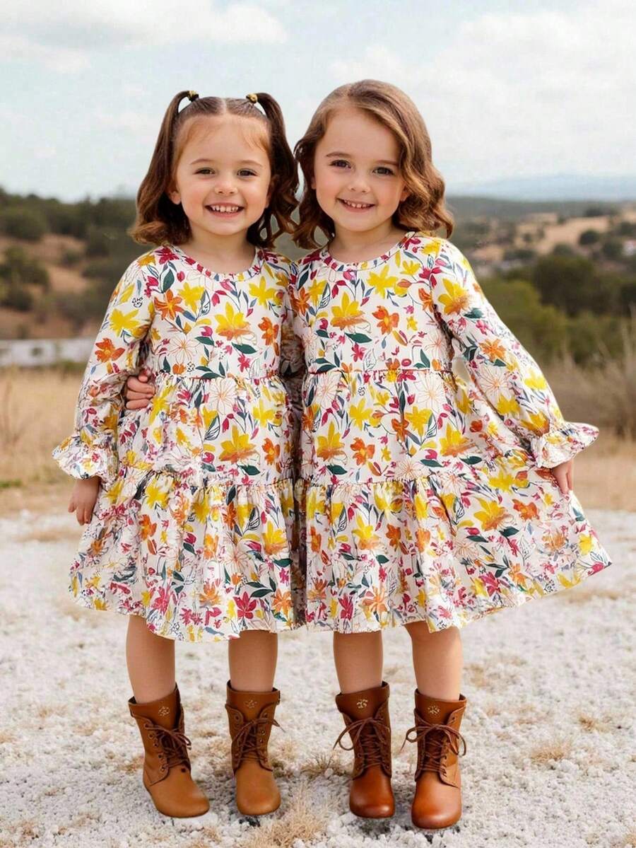 SHEIN NovaGlow 童装年轻女孩小女孩碎花圆领泡泡袖修身休闲蛋糕 A 字连衣裙，秋冬新品 - 卡其色 - 查看 1