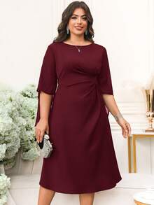 Reflora Plus Size Solid Color Round Neck Mid-Sleeve Pleated Waist Elegant Dress/Christmas