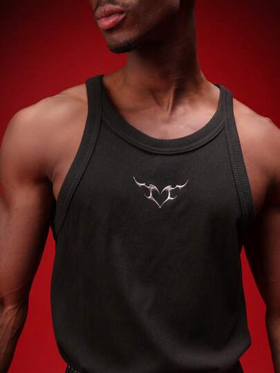 SUMWON ملابس علوية أكمام عضلي مضلع مزخرف برسومات معدنية مبارزة للارتداء الكاجوال الصيفي