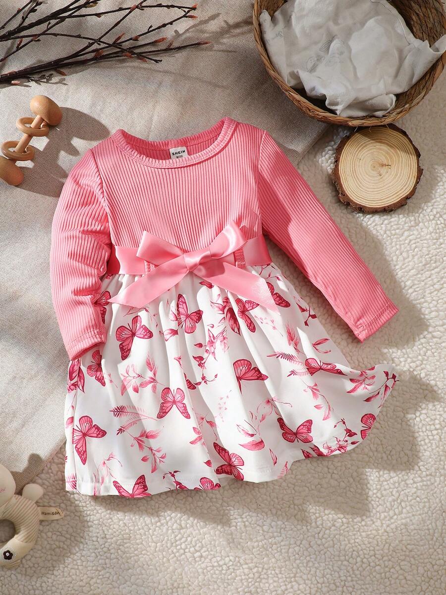 SHEIN Vintaside Kids 女婴休闲优雅花卉蝴蝶水彩印花连衣裙组合套装,适合秋冬季分层穿着和户外玩耍 - 粉色 - 查看 1
