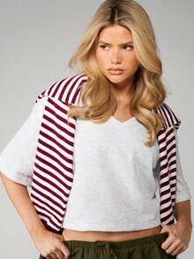 MISSGUIDED Heathered V Neck Crop Top With Short Sleeves For Casual Everyday Wear