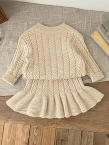 SHEIN LMoss Kids Set da 2 pezzi per neonata LMoss, maglione a maniche lunghe color cachi e gonna con vita elastica e balza, adatto per autunno/inverno - Albicocca - Visualizzare 2