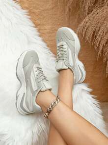 Women Tennis & Racquet Sport Shoes - Grey - View 2