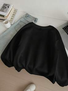 SHEIN EZwear Casual Minimalist Cartoon Bear Pattern Crew Neck Loose Fit Plus Size Sweatshirt/Winter