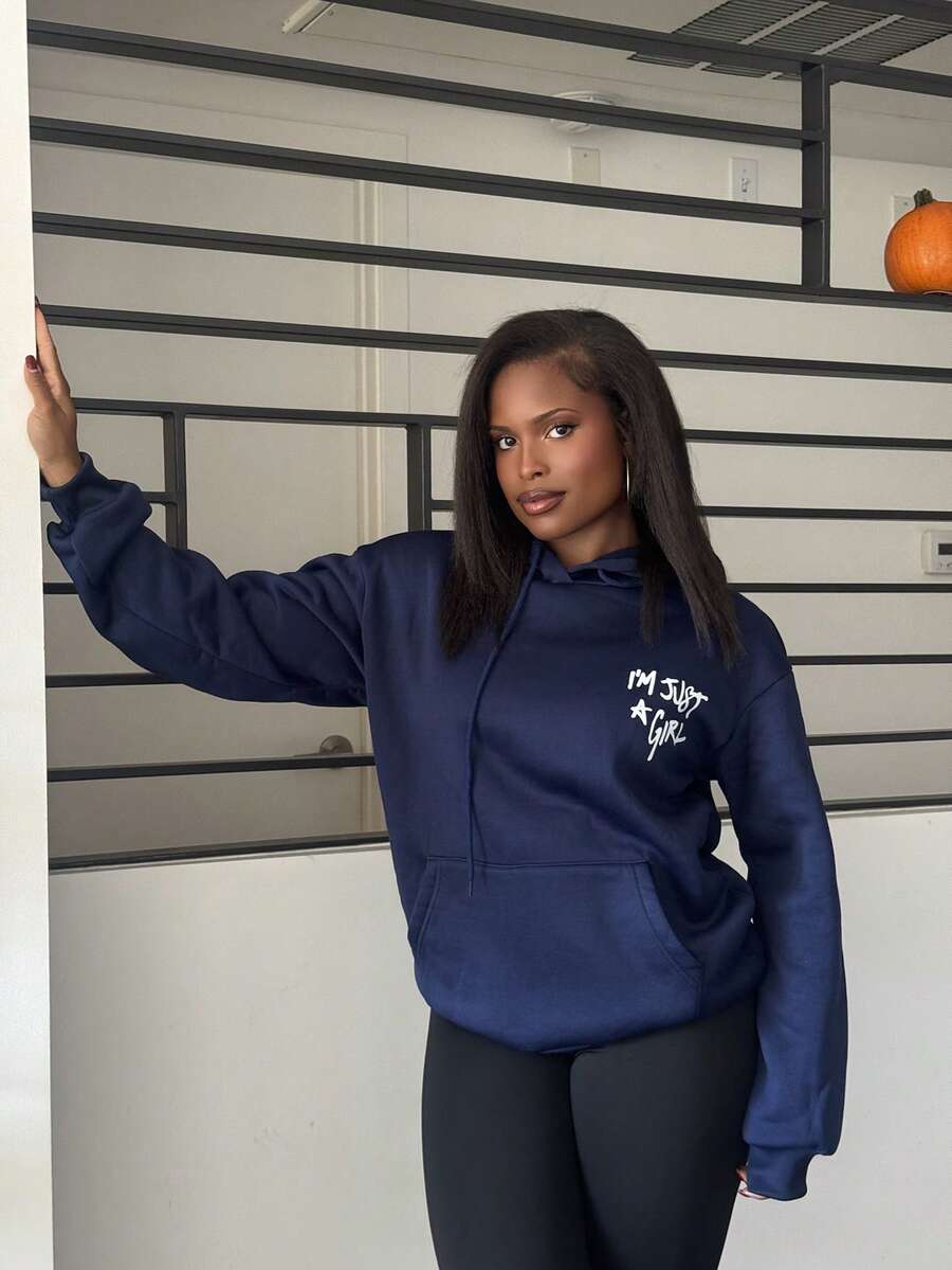 Tyla Gomez sweat-shirt à capuche ample pour femmes avec imprimé slogan, Top à manches longues - Bleu marine - Voir 1