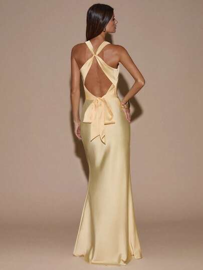 SHEIN BAE Robe longue sirène minimaliste et sexy, col en V profond, dos nu avec nœud papillon, couleur unie jaune/crème. Convient pour les fêtes, cocktails, occasions formelles, demoiselles d'honneur, anniversaires, Noël, tenue de bureau décontractée