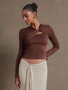 L'Amorae Elegant Commuter Solid Color Twist Asymmetric Blouse - Brown - View 3