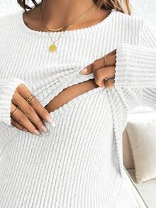 SHEIN Solid Color Round Neck Raglan Sleeve Fitted Ribbed Nursing Top Pregnant Pregnancy Maternity White Maternity Fall Winter Maternity Shirt - White - View 5