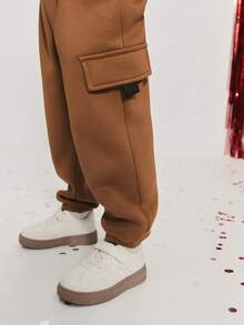 SHEIN 2件套男童休闲可爱卡通小鹿刺绣图案保暖内衬圆领卫衣和抽绳长裤针织套装，适合上学、花园、圣诞节、新年等各种场合，四季皆宜。 - 紅色 - 查看 9