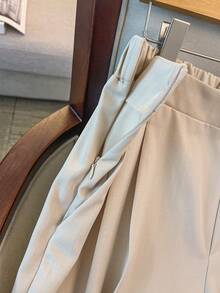 GlowEve CURVE 大码女式优雅高腰直筒修身正装裤，金属纽扣装饰，斜插口袋多功能设计，适合毕业典礼、返校、教师装，通勤休闲两相宜 - 卡其色 - 查看 6