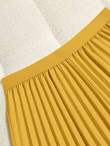 GlowEve CURVE 2件套大码女式无袖上衣和休闲宽松褶皱阔腿裤套装 - 黃色 - 查看 6