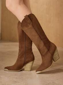 MOTF 女士复古V领麂皮粗跟长靴，冬季新品 - 棕色 - 查看 7