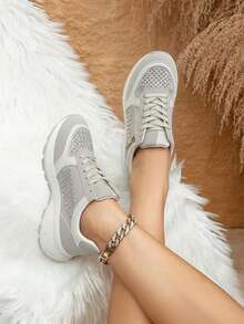 Women Tennis & Racquet Sport Shoes - Grey - View 2