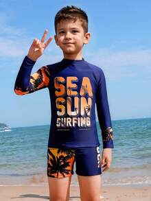 青少年男孩圆领长袖字母印花修身泳衣