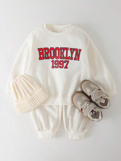 THE HAPPY LOOK Young Girl Casual Letter Print Elastic Waist Cuffed Sweatpants, Autumn/Winter