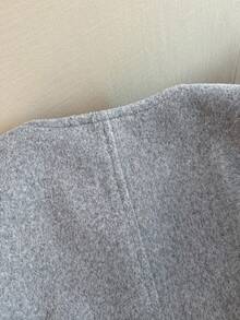 Franclia 女士休闲纯色圆领前扣长袖大衣，秋冬时尚百搭休闲长袖短款纽扣夹克，休闲短款大衣，灰色时尚保暖舒适冬季女式大衣，新年女式冬季大衣，感恩节女式时尚大衣，适合外出、工作和教堂穿着。