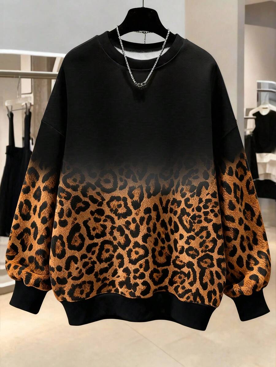 EMERY ROSE Damen Sweatshirt mit Leopard Muster und Ombré-Effekt, Rundhalsausschnitt und langen Ärmeln - Verschiedenfarbig - Übersicht 1