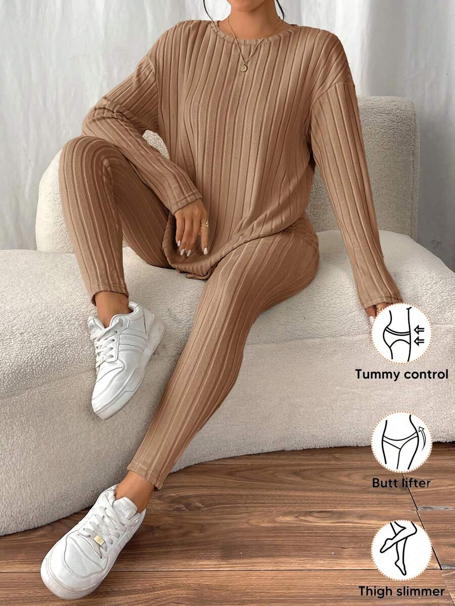 SHEIN Frenchy Camiseta de punto acanalado con hombros caídos y leggings de tela texturizada, conjunto de dos piezas - Caqui - Ver 1