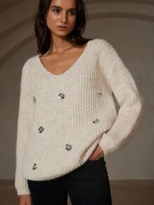 Aveloria New Handmade Sequin Embroidered Fashionable Versatile Pullover Sweater - Apricot - View 4