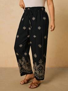 SHEIN VCAY 大码全印花纸袋腰休闲度假裤 - 黑色 - 查看 6