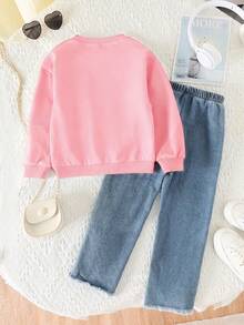 SHEIN Genkimix Kids 女孩时尚优雅蝴蝶结和字母印花宽松插肩袖运动衫和松紧腰直筒牛仔裤套装，返校装 - 粉色 - View 2
