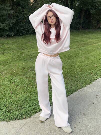 Abrilcols Oversized Hoodie Relaxed Fit Dropped Shoulder Sweatshirt Back To School Autumn Winter Cosy Fall Christmas Cute Casual Everyday Y2K Streetwear Capsule Wardrobe Pink Christmas