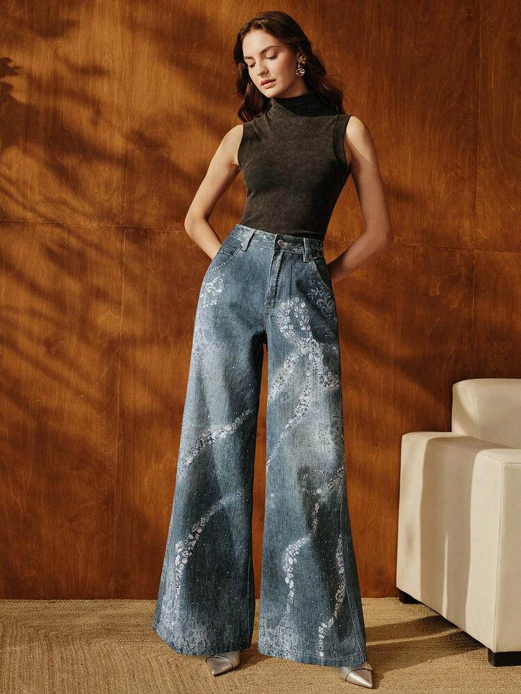 Fashionable Commuter Faux Rhinestone Print Bow Flare Leg Jeans