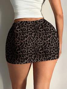 SHEIN SXY 女式休闲性感低腰紧身迷你裙裤，带衬里，豹纹，经典款式，适合所有季节，非常适合俱乐部、婚礼、约会、派对和庆典。 - 彩色 - 查看 2