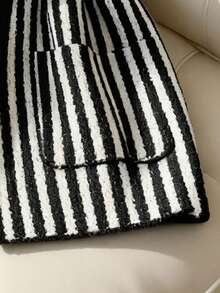 Lyxana 女士优雅休闲 V 领口袋竖条纹针织开衫背心 - 灰色 - 查看 6