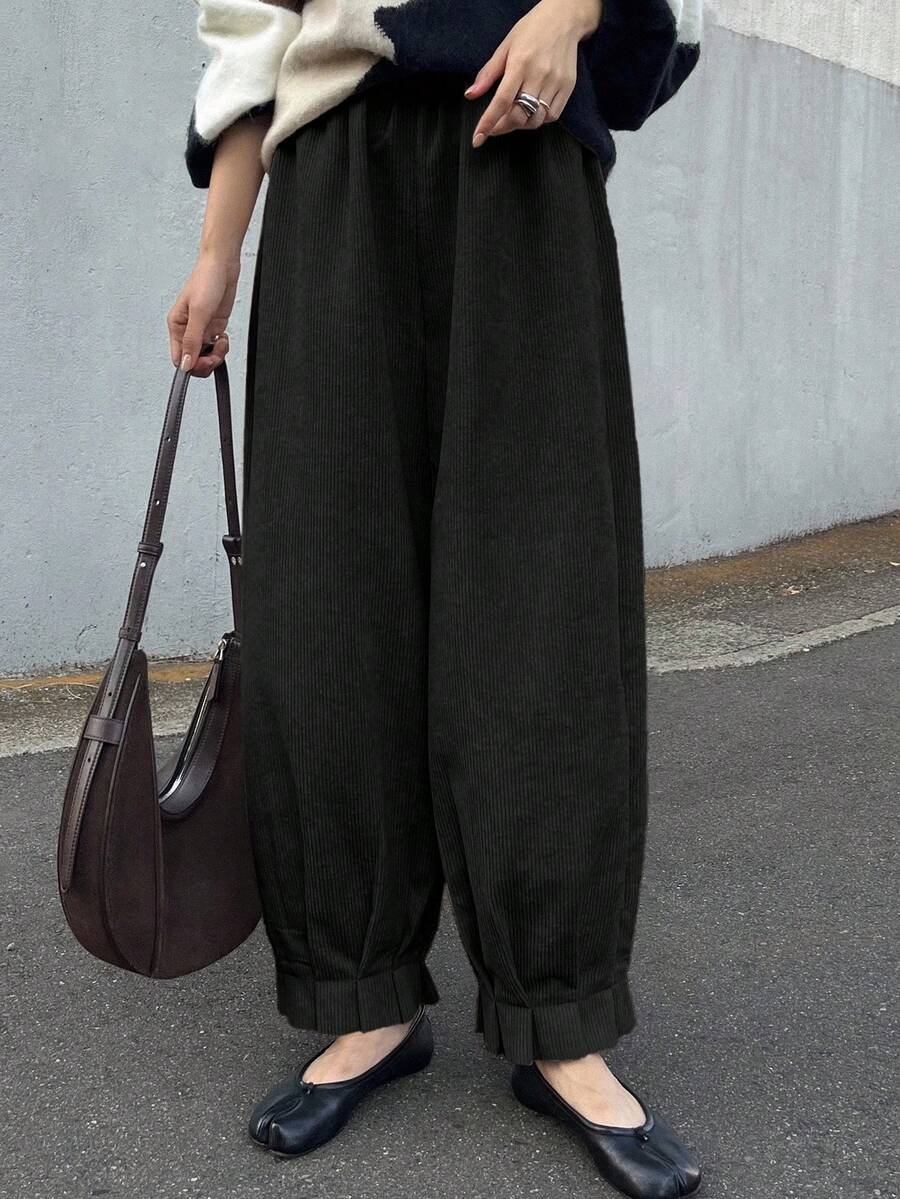 FRIFUL Pantalon à taille élastique en velours côtelé, ample avec ourlet évasé pour chevilles pour femmes - Noir - Voir 1