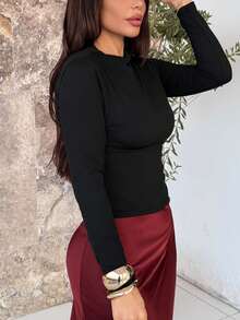 Milla Jasmine تي شيرت تي شيرت بأكمام طويلة وطية متجعدة للنساء، طبعة خريفية قطعة واحدة - الأسود - مشاهدة 3