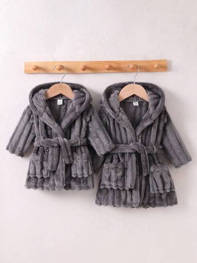Newborn Grey Textured Fleece Hooded Robe With Pockets & Belt, Minimalist Fashion Long Sleeve Long Sleepwear, Comfortable Flannel For Autumn/Winter