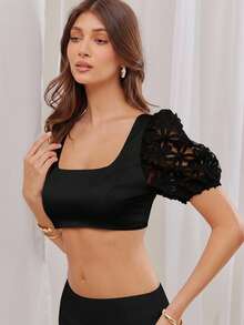 L'Amorae 女士时尚性感3D花卉网眼拼布超短上衣 - 黑色 - 查看 1
