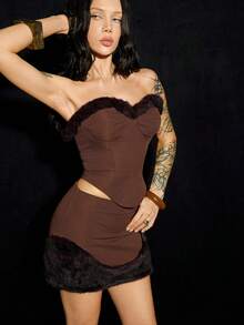 SHEIN ICON 女式性感 Y2K 别致红色仿皮草拼布棕色短款上衣和迷你裙套装 - 棕色 - 查看 6