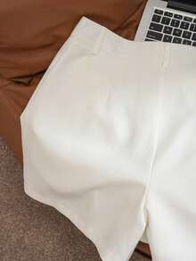 Airaco Quần short lưng cao màu trắng rộng rãi cho nữ, quần short ống rộng giúp thon gọn - trắng - Xem 2