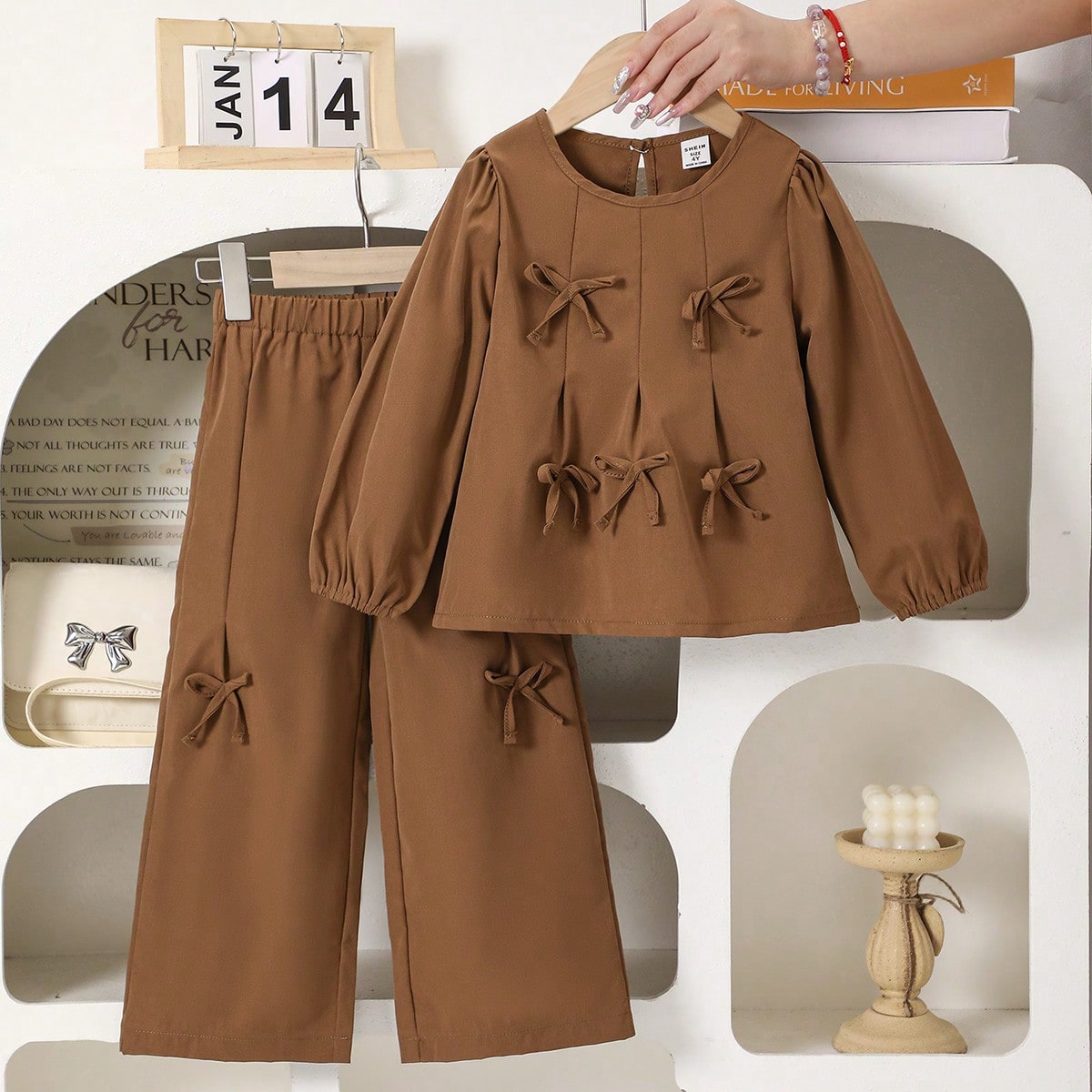 Conjunto de 2 piezas de top con decoración de lazo + pantalones de pierna ancha, elegante y dulce para niña, para primavera/otoño