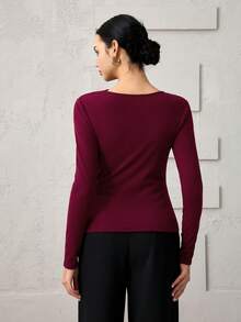 Heiryn Women's Metal Flower Decor Long Sleeve Fitted Fashionable Elegant T-Shirt Burgundy Tops For Women Women Tops Elegant