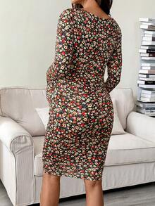 SHEIN Pregnant Women's Fashionable All-Over Print Crew Neck Long Sleeve Dress, Everyday Wear Pregnant Clothes Long Sleeve Maternity Dress Pregnant Dress Floral Maternity Dress Bump Friendly Dress - Black - View 2