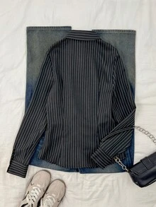 SHEIN EZwear 復古學院風刺繡貼布襯衫，黑白條紋休閒修身長袖，適合秋季、學校、返校季、Y2K、可愛 - 彩色 - 查看 3