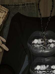 SHEIN EZwear Áo thun chui đầu vai bất đối xứng tay dài họa tiết in môi mùa thu mới cổ xẻ gấu bất đối xứng gợi cảm cho nữ - màu đen - Xem 3