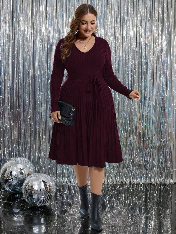 SHEIN Clasi Plus Size Women Casual Solid Color Pleated Long Sleeve Sweater Dress