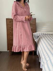 DAZY Floral bedruckter Rüschen-Saum locker sitzender Damen Nachthemd, Winter