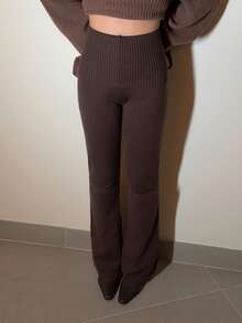 Abrilcols Minimalist Commute & Homewear Apricot High Waist Body-Con Flared Leg Knit Pants For Young Women In Fall/Winter - Coffee Brown - View 3