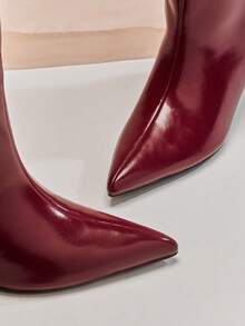 SHUZIA 女士简约经典别致性感尖头小猫跟冬季百搭及膝靴 - 酒紅色 - 查看 7
