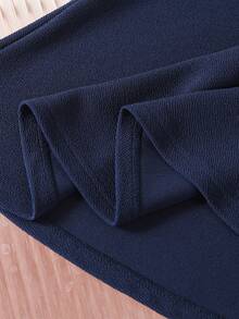 Emery Rose Kids Emery Rose Kids Váy dài tay trang trí nút màu xanh navy tối giản dễ thương cho bé gái, váy thu đông cho bé màu xanh navy cho bé mùa đông - Màu xanh lam - Xem 15