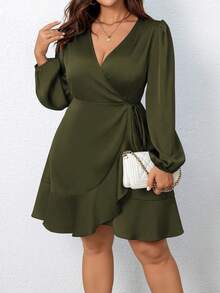 SHEIN Clasi 大码女式纯色斜领灯笼袖侧系带裹身缎面连衣裙，春秋季 - 軍綠色 - 查看 1