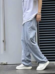 Claim Dot Loose Fit Men's Slant Pocket Straight Leg Jeans - Light Wash - View 3