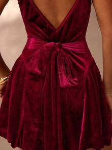 Glamine Elegant Vintage Textured Floral Velvet Sleeveless Dress,Women's Burgundy Autumn Bar Party Dress With Bow In The Back,Christmas Holiday Mini Dress - Red - View 3